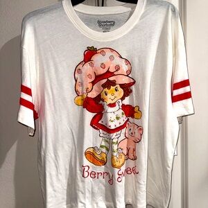 Strawberry shortcake Pajamas with Strawberry shortcake shorts size Medium